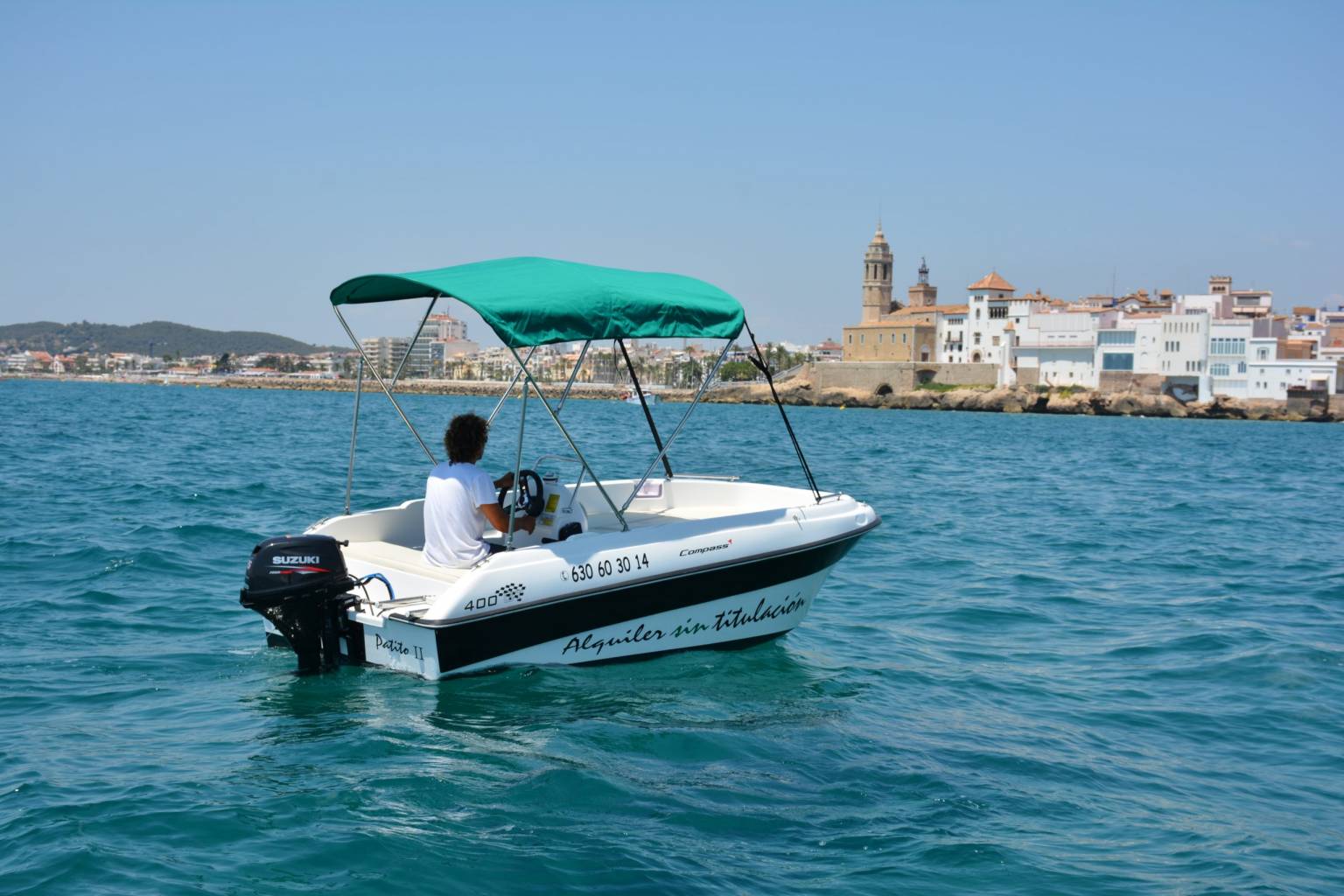 Alquiler barcos sin licencia / Desde 13€ p/p