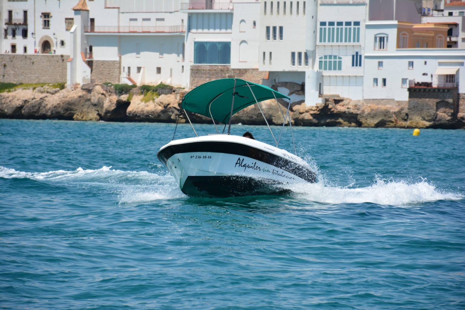 Alquiler barcos sin licencia / Desde