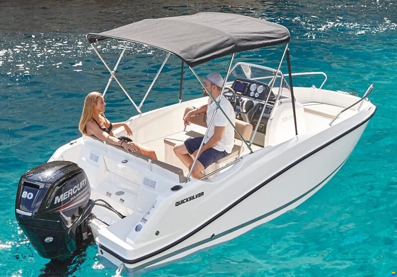 Alquilar Lancha a Motor en Sitges QuickSilver 1
